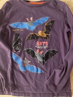 Mini Boden Halloween glow-in-the-dark bat top - size 8/9